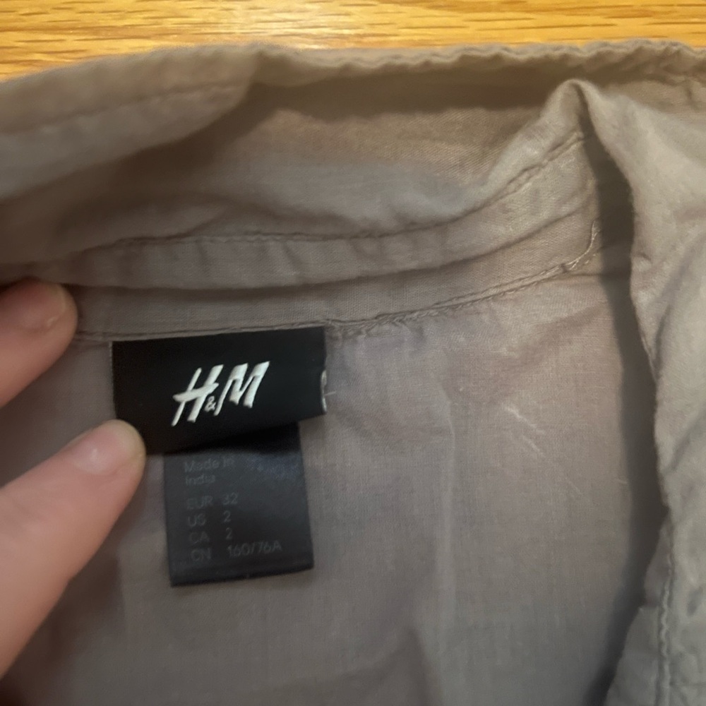 Button down shirt - Picture 2 of 2